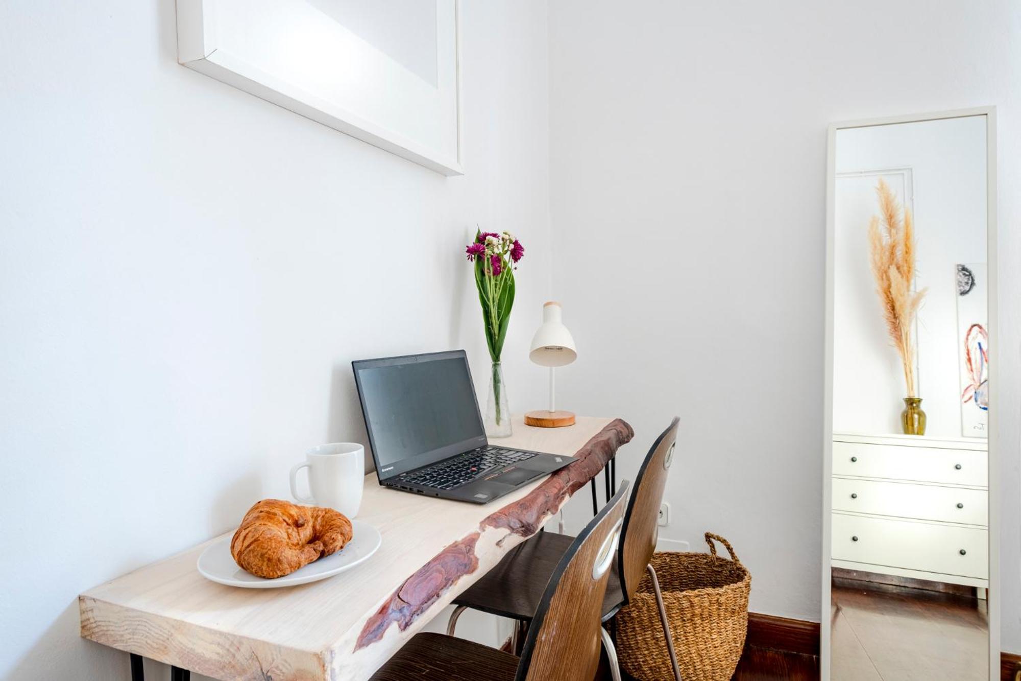 Canela Homes Permanyer Villa *